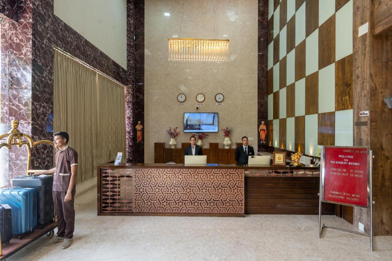 Jalashray Resort Nadiad Exterior photo