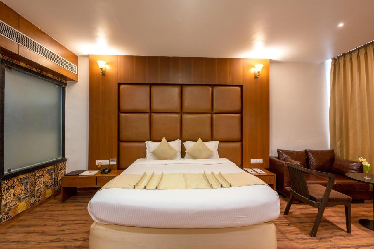 Jalashray Resort Nadiad Exterior photo