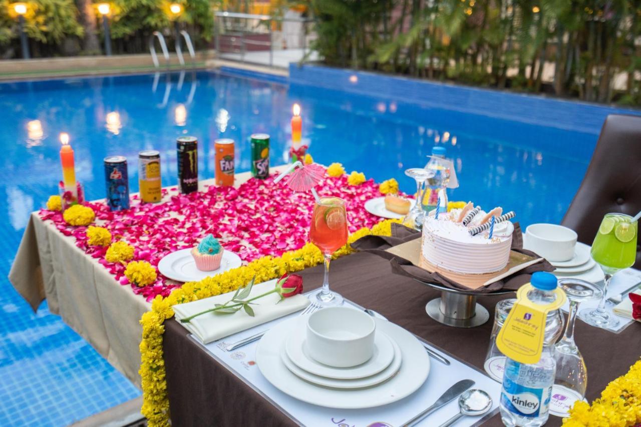 Jalashray Resort Nadiad Exterior photo