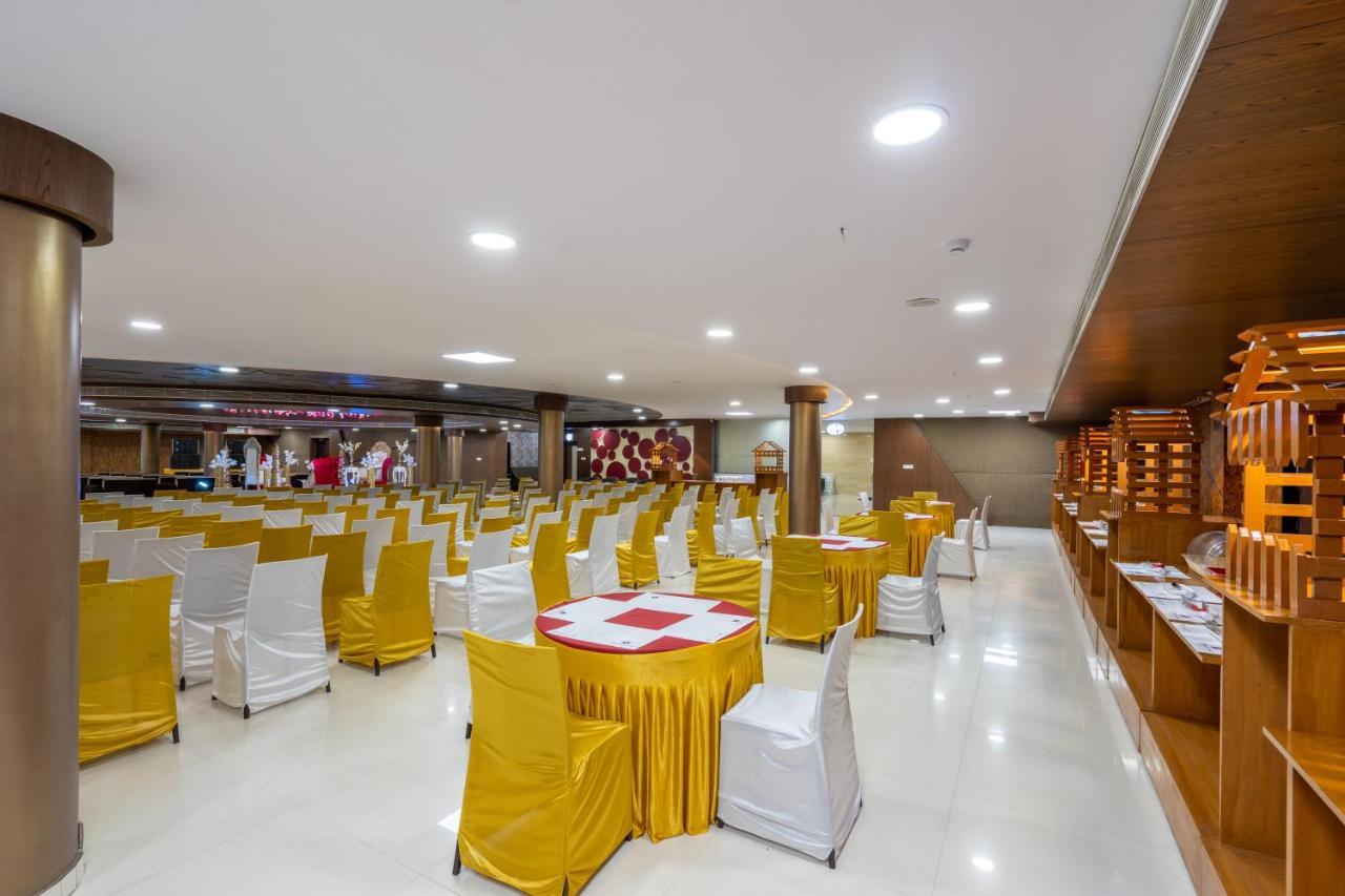 Jalashray Resort Nadiad Exterior photo
