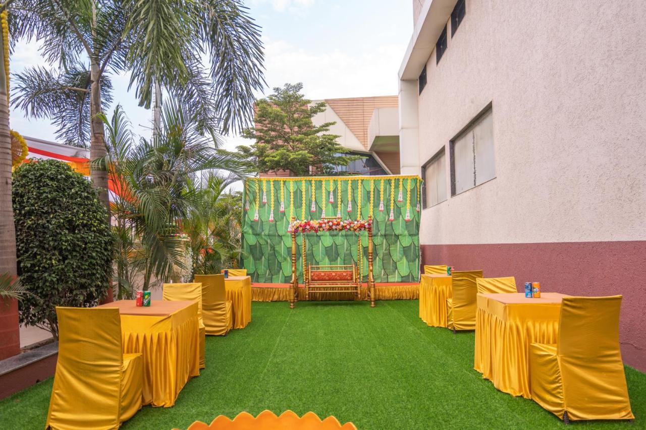 Jalashray Resort Nadiad Exterior photo