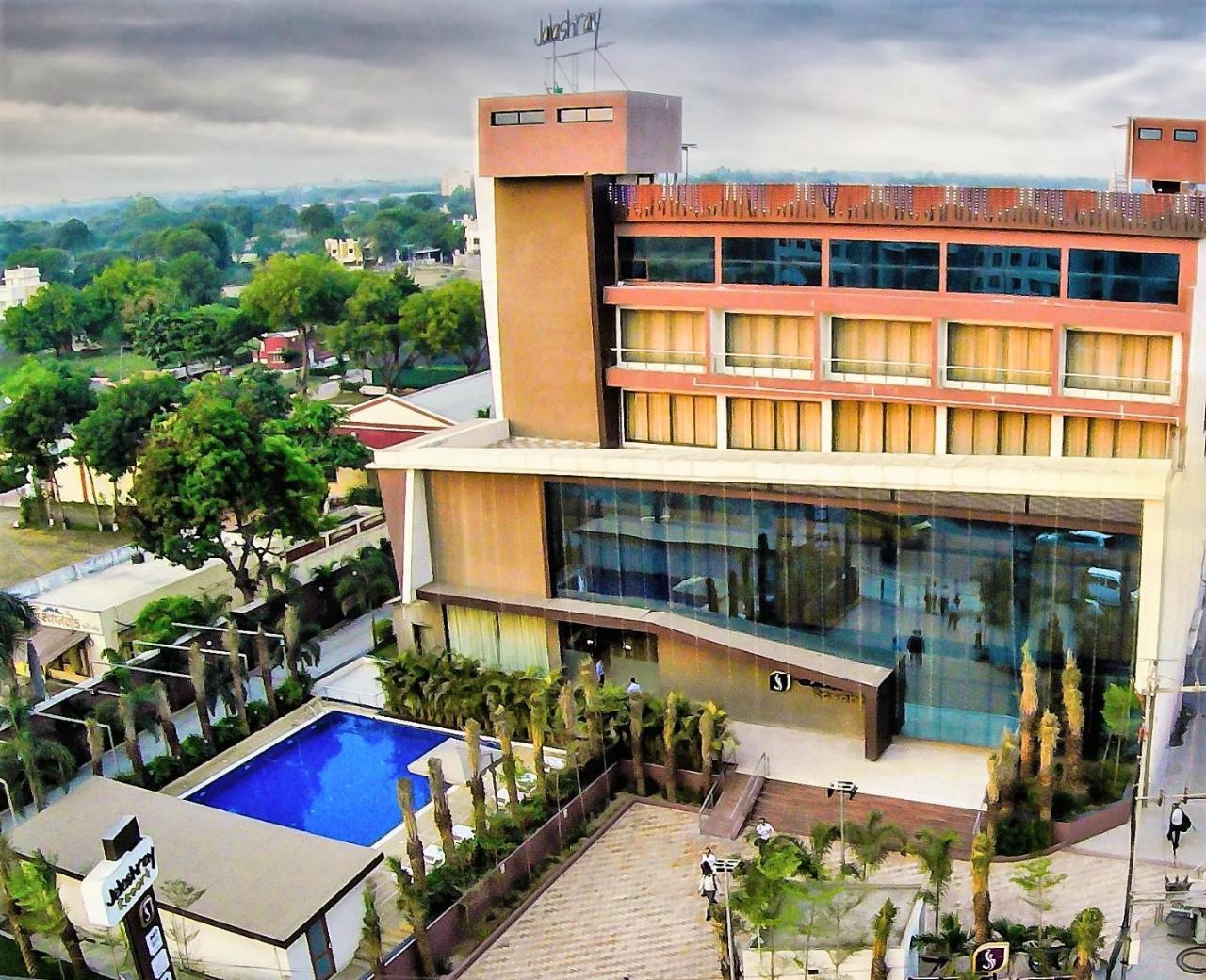 Jalashray Resort Nadiad Exterior photo