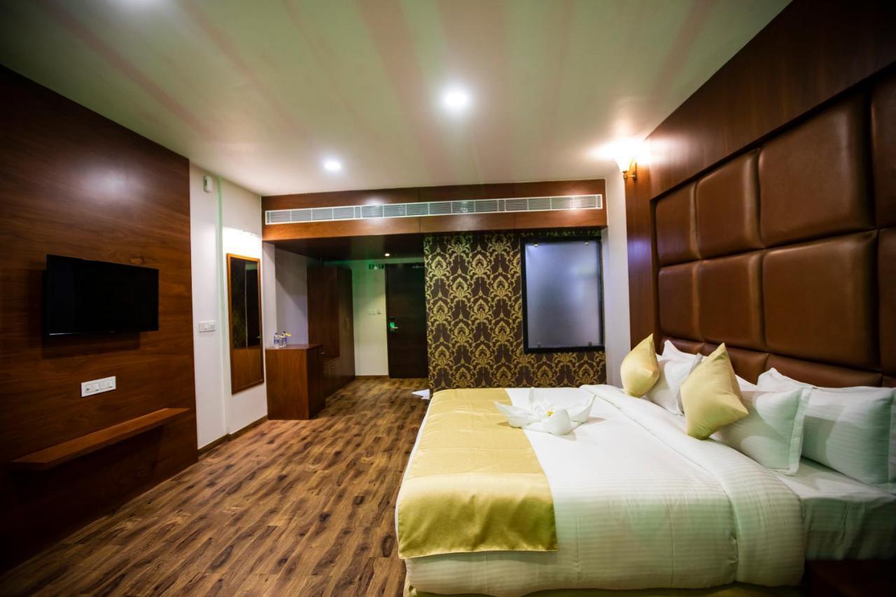 Jalashray Resort Nadiad Exterior photo