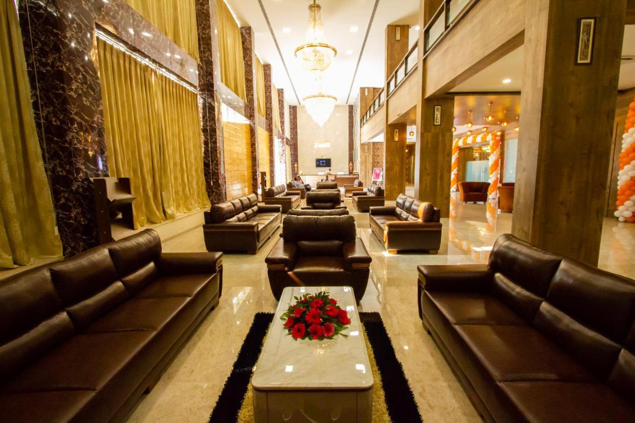 Jalashray Resort Nadiad Exterior photo