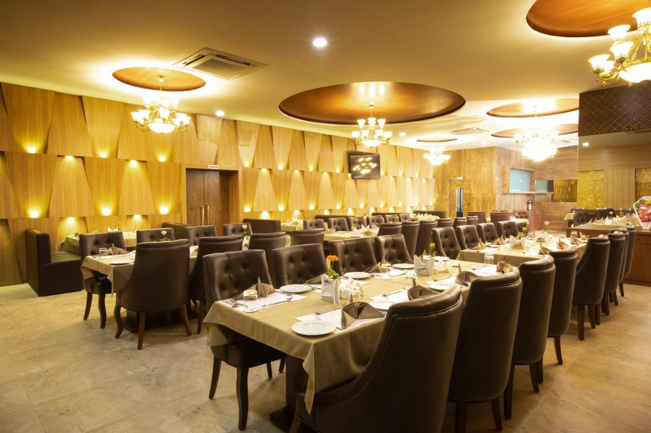 Jalashray Resort Nadiad Exterior photo